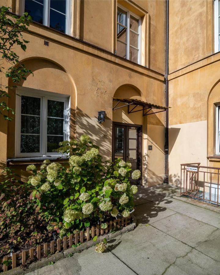 Two Bedroom Apartment For 6 People ワルシャワ エクステリア 写真
