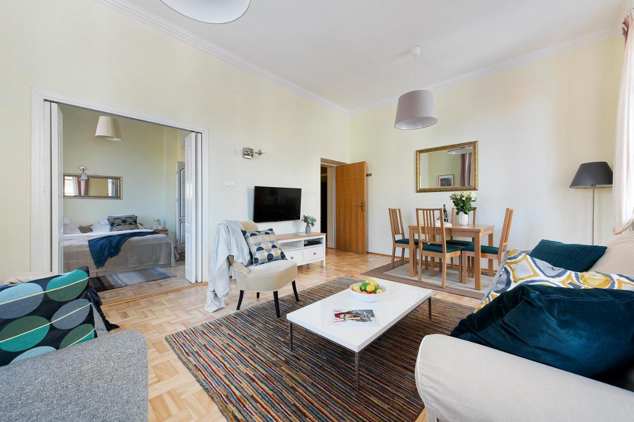 Two Bedroom Apartment For 6 People ワルシャワ エクステリア 写真
