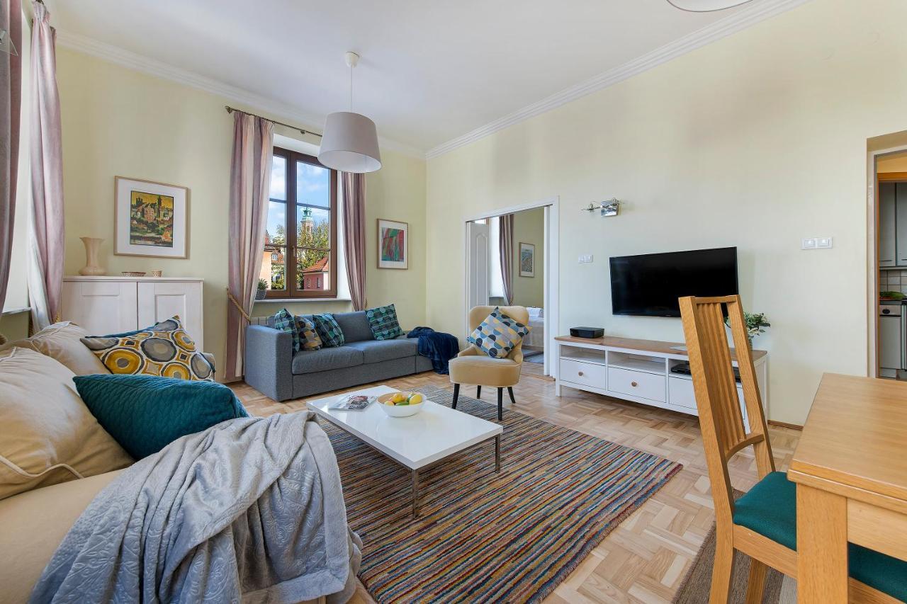 Two Bedroom Apartment For 6 People ワルシャワ エクステリア 写真